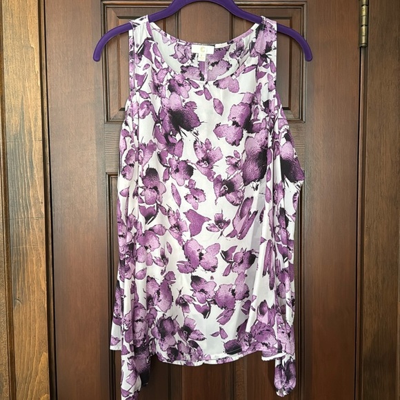 Charming Charlie Long Sleeve Cold Shoulder Top - Picture 1 of 9